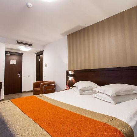 Hotel Duke Armeneasca - Ex Tempo Bucarest Exterior foto